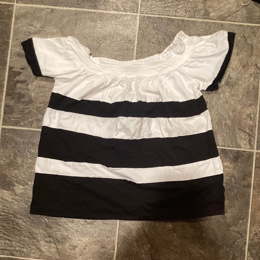Black and white over the shoulder shirt